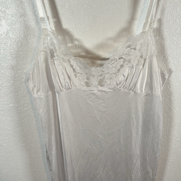 Vassarette White Lace Trimmed Slip Dress Size Large - Picture 2 of 8